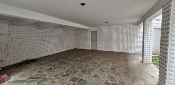 Casa com 7 Quartos à venda, 260m² no São José, Belo Horizonte