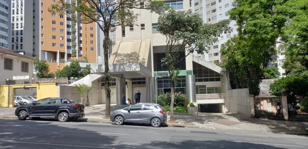 Sala Comercial para alugar, 130m² no Savassi, Belo Horizonte