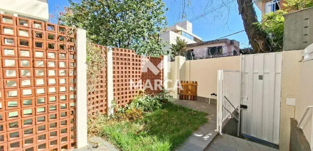 Casa com 2 Quartos para alugar, 120m² no Santo Antônio, Belo Horizonte
