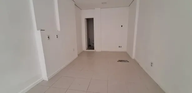 Ponto Comercial para alugar, 36m² no Copacabana, Rio de Janeiro