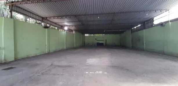 Galpão/Depósito/Armazém para venda ou aluguel, 600m² no Taquara, Rio de Janeiro