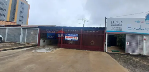 Sobrado com 4 Quartos à venda, 340m² no Taguatinga Norte, Brasília