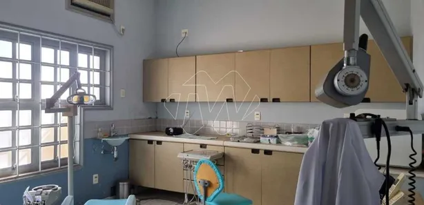 Casa com 4 Quartos à venda, 271m² no Centro, Araraquara