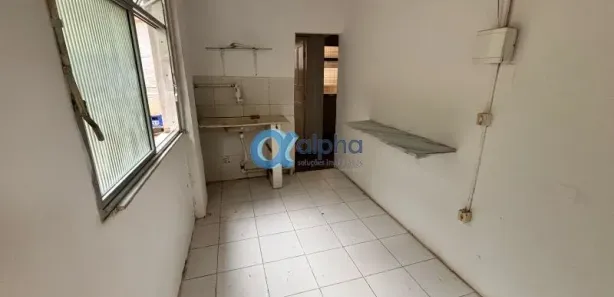 Kitnet com 1 Quarto para alugar, 35m² no Quarteirão Brasileiro, Petrópolis