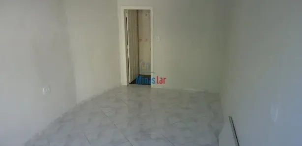 Ponto Comercial para alugar, 15m² no Santa Tereza, Belo Horizonte