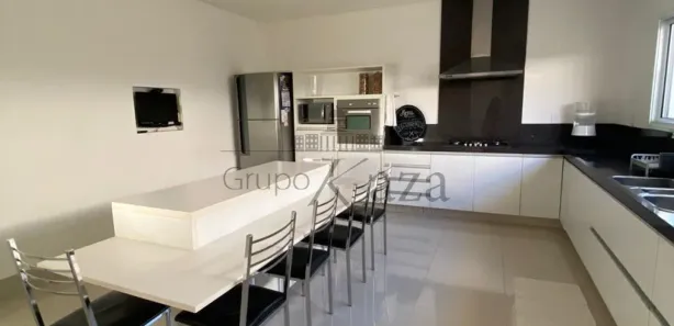 Casa de Condomínio com 4 Quartos à venda, 236m² no Residencial Santa Helena, Caçapava