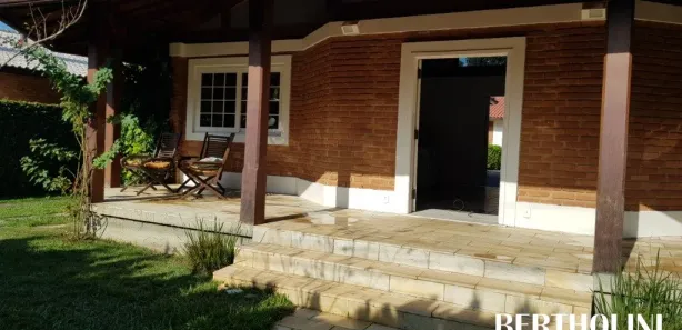 Casa de Condomínio com 5 Quartos para alugar, 264m² no , Itatiaia