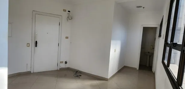 Sala Comercial para alugar, 39m² no Gonzaga, Santos