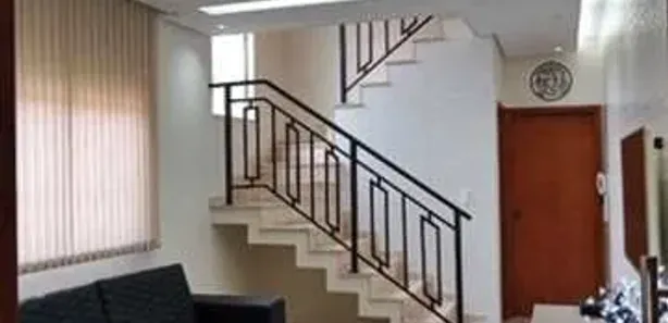 Sobrado com 3 Quartos à venda, 131m² no Jardim Califórnia, Taubaté