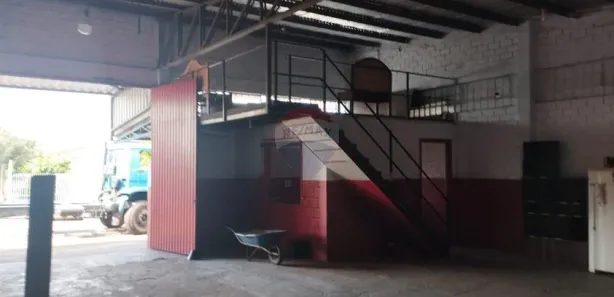 Galpão/Depósito/Armazém para alugar, 300m² no Sarandi, Sarandi