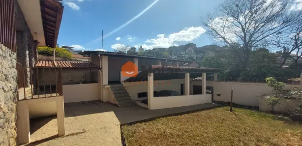 Casa com 3 Quartos à venda, 253m² no Ipê, Belo Horizonte