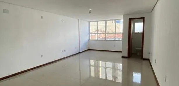 Sala Comercial para alugar, 32m² no Centro, Viamão