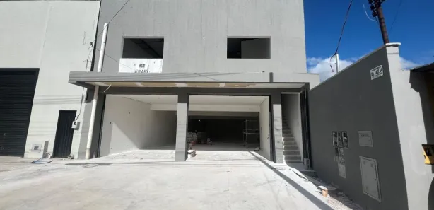Sala Comercial para alugar, 206m² no Residencial Morada do Bosque, Senador Canedo