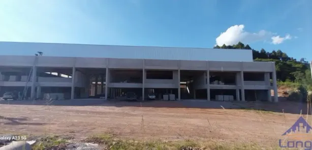 Galpão/Depósito/Armazém com 1 Quarto para alugar, 4273m² no Ana Rech, Caxias do Sul