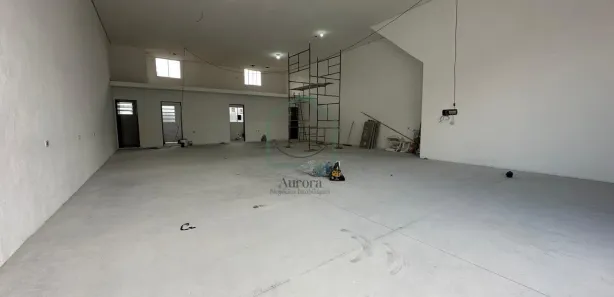 Sala Comercial para alugar, 300m² no Vila Amorim, Suzano