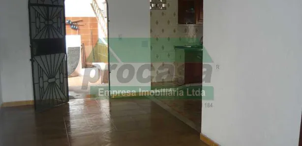 Casa com 4 Quartos para venda ou aluguel, 300m² no Alvorada, Manaus