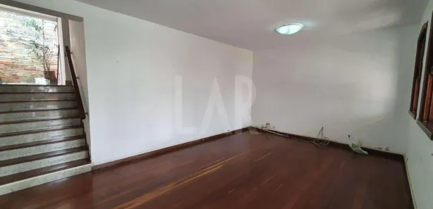 Casa com 5 Quartos para alugar, 270m² no São Pedro, Belo Horizonte