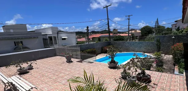 Sobrado com 4 Quartos à venda, 450m² no Capim Macio, Natal