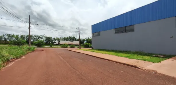 Galpão/Depósito/Armazém com 1 Quarto para alugar, 806m² no Marialva, Marialva