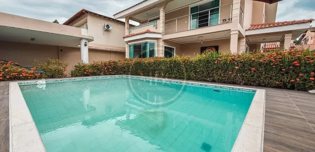 Casa de Condomínio com 5 Quartos à venda, 450m² no Aleixo, Manaus