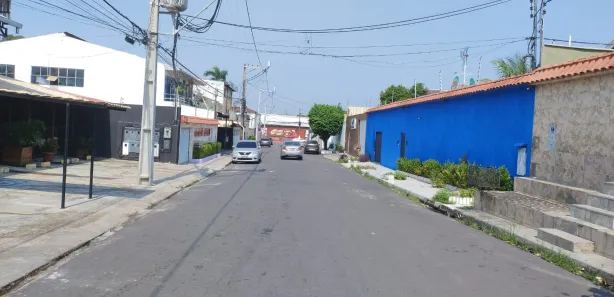 Casa com 6 Quartos à venda, 600m² no Parque 10 de Novembro, Manaus