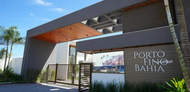 Casa com 4 Quartos à venda, 240m² no Buraquinho, Lauro de Freitas