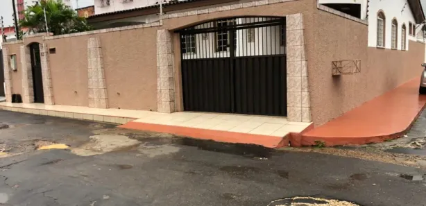 Casa com 3 Quartos à venda, 200m² no Dom Pedro I, Manaus