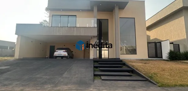 Sobrado com 4 Quartos para alugar, 400m² no Residencial Goiânia Golfe Clube, Goiânia
