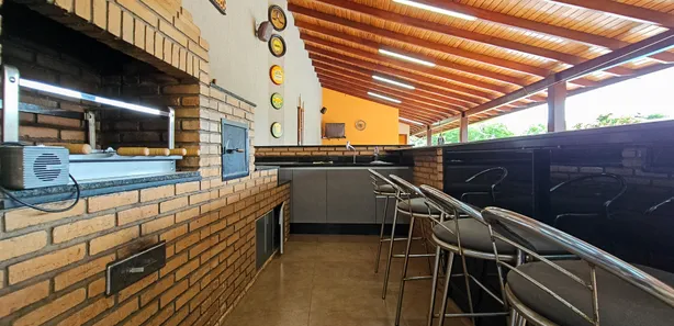 Sobrado com 5 Quartos à venda, 700m² no Setor Habitacional Arniqueira, Brasília