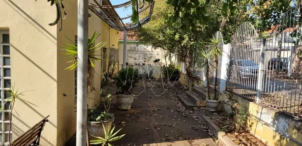 Casa com 4 Quartos à venda, 271m² no Centro, Araraquara