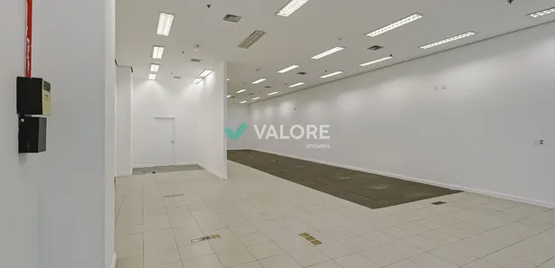 Ponto Comercial para alugar, 325m² no Santa Efigênia, Belo Horizonte