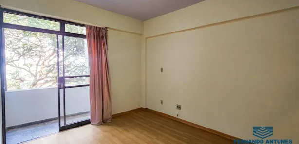 Sala Comercial para alugar, 32m² no Santo Antônio, Belo Horizonte