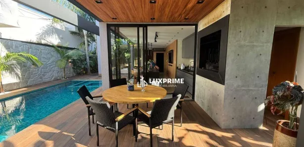 Casa de Condomínio com 3 Quartos para alugar, 260m² no Plano Diretor Sul, Palmas