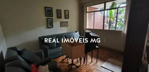 Casa com 4 Quartos para alugar, 258m² no Santo Antônio, Belo Horizonte