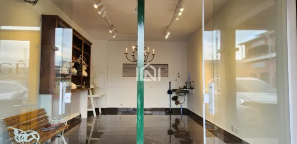 Ponto Comercial para venda ou aluguel, 28m² no Granja Viana II, Cotia