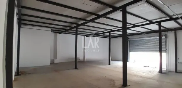 Ponto Comercial para alugar, 150m² no Condomínio das Palmeiras (Parque Durval de Barros), Ibirité