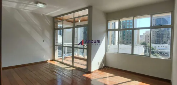 Apartamento com 3 Quartos para alugar, 94m² no Santo Antônio, Belo Horizonte