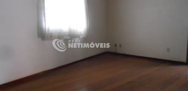 Casa com 4 Quartos à venda, 280m² no Jardim São José, Belo Horizonte