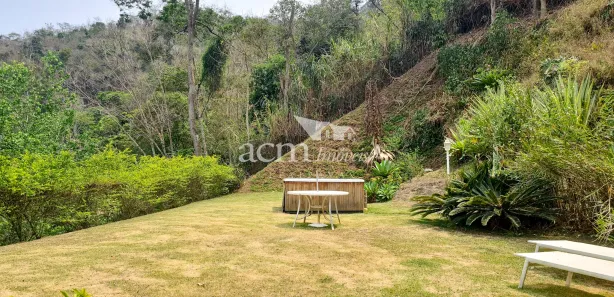Casa de Condomínio com 4 Quartos para venda ou aluguel, 9180m² no Itaipava, Petrópolis