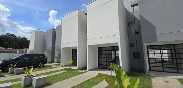 Casa com 2 Quartos para alugar, 60m² no Ponta Negra, Manaus