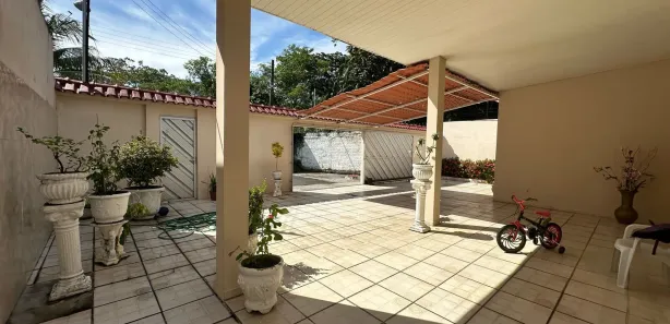 Casa com 3 Quartos à venda, 200m² no Adrianópolis, Manaus