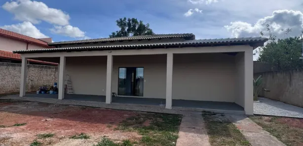 Casa de Condomínio com 3 Quartos para alugar, 140m² no Setor Habitacional Jardim Botânico, Brasília