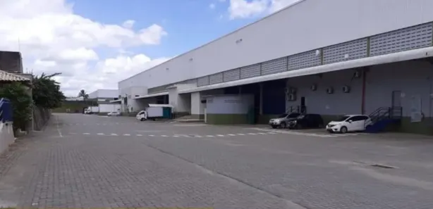 Galpão/Depósito/Armazém com 1 Quarto para alugar, 2400m² no CIA Sul, Simões Filho