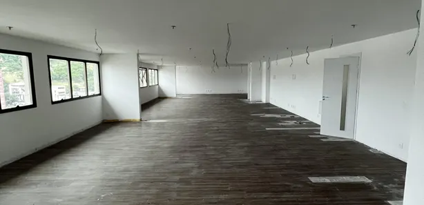 Sala Comercial para venda ou aluguel, 178m² no Raul Veiga, São Gonçalo