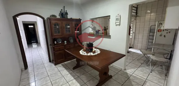Casa com 3 Quartos à venda, 240m² no Vila São Geraldo, Taubaté