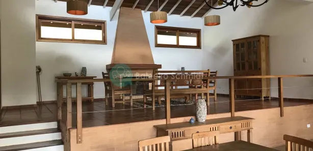 Casa de Condomínio com 4 Quartos à venda, 700m² no , Santo Antônio do Pinhal