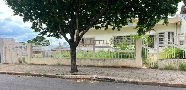 Casa com 4 Quartos para venda ou aluguel, 197m² no Jardim Upon The Hills, Marialva