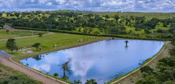 Lote/Terreno à venda, 1000m² no Setor Pai Eterno, Trindade