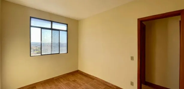 Apartamento com 3 Quartos para alugar, 82m² no Heliópolis, Belo Horizonte