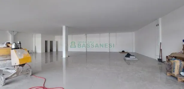 Ponto Comercial para alugar, 150m² no Cruzeiro, Caxias do Sul